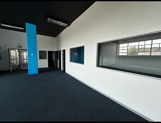 1,620M² WAREHOUSE TO LET IN WYNBERG